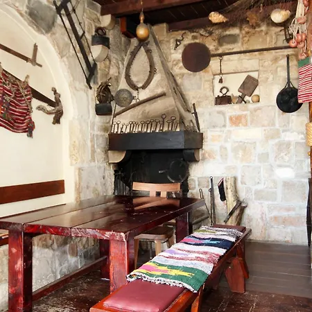 House With A Swimming Pool Kotisina, - 6808 Semesterbostad