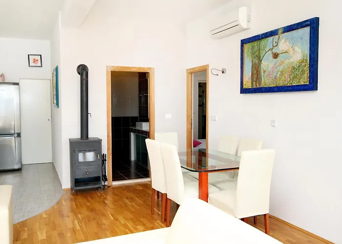 House With A Swimming Pool Kotisina, - 6808 Feriehus Makarska